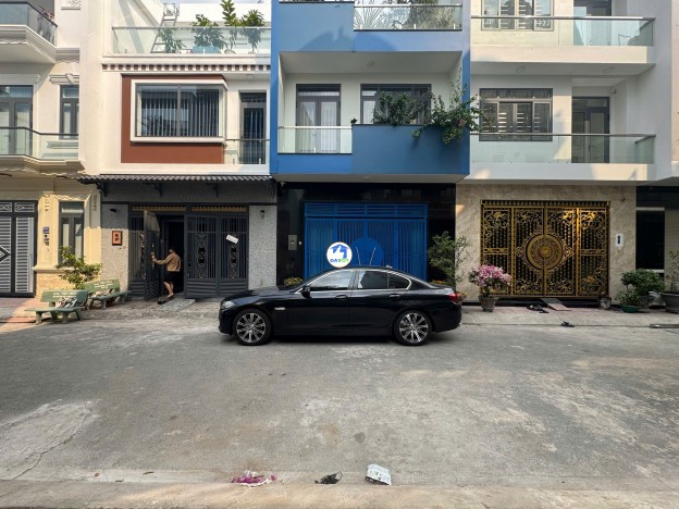 HẺM XE HƠI 8M - SỔ HỒNG RIÊNG - CHỈ 4 TỶ